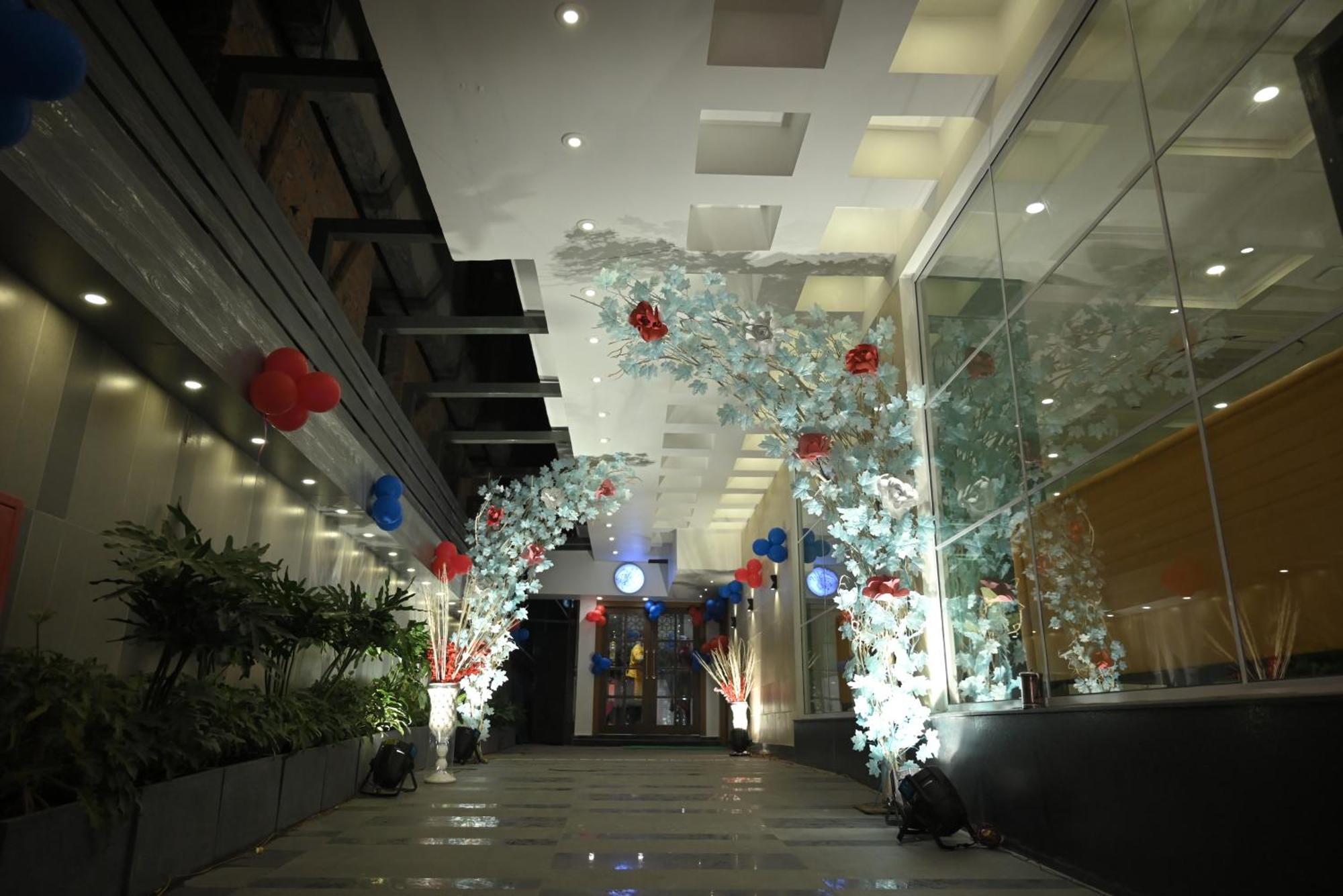 Ra Vista Hotel Kolkata Exterior photo